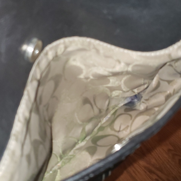 POCKETBOOK - Picture 5 of 7